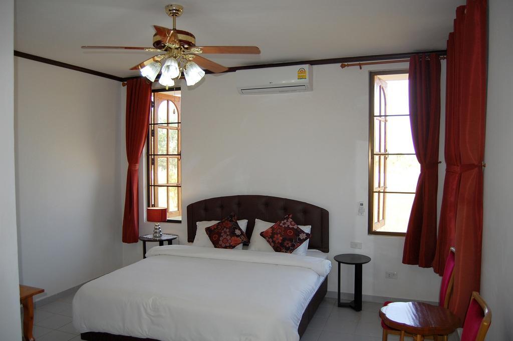 Changthai Comfort Guest House Udonthani Szoba fotó